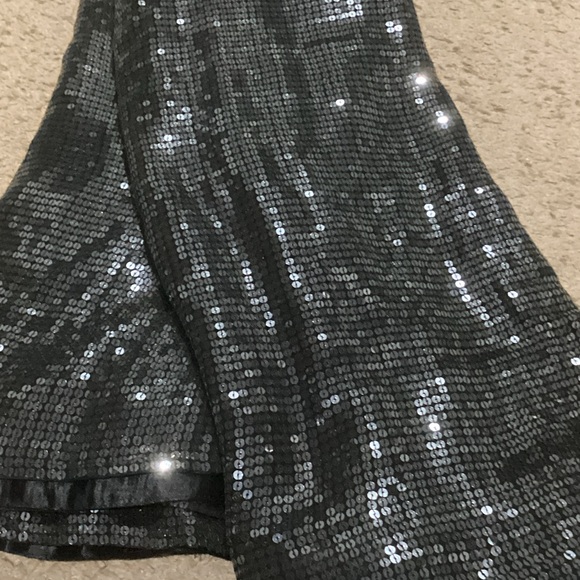 Indian Designer black sequin saree - Picture 8 of 11